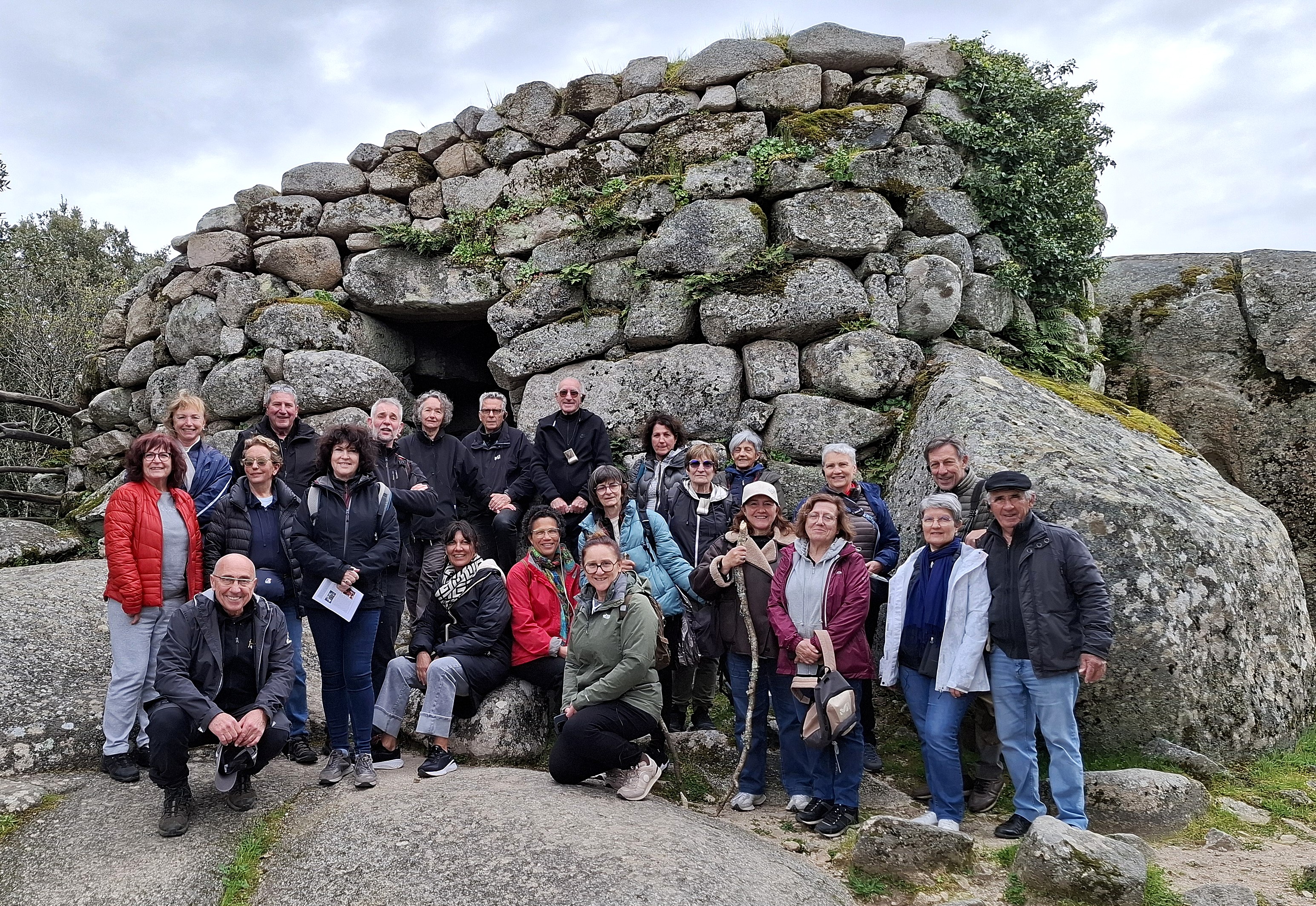 Siti archeulogichi in Pumonte : Da u casteddu di Cucuruzzu à u pianu di Cauria Siti archeulogichi in Pumonte : Da u casteddu di Cucuruzzu à u pianu di Cauria